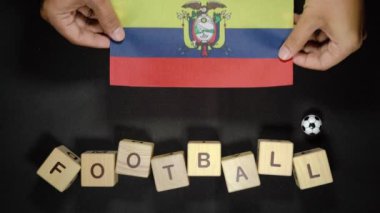 Futbol unvanlı Ekvador bayrağı. futbol konsepti