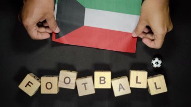 Futbol unvanlı Kuveyt bayrağı. futbol konsepti