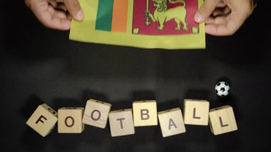 Futbol unvanlı Sri Lanka bayrağı. futbol konsepti