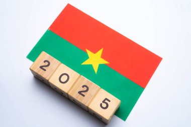 2025, Burkina Faso, Burkina Faso bayrağı ve Burkina Faso bayrağı yeni yılda Burkina Faso için önemli etkinlikler, seçim, ekonomi, sosyal faaliyetler, merkez bankası, Burkina Faso dış politika
