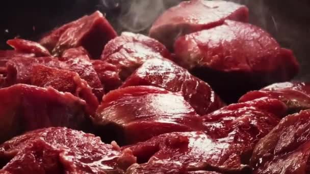Red Meat Recipe Food Preparation Process Cooking Beef Frying Pan — Stock Video