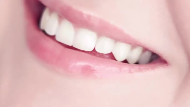 Здорові Зуби Догляд Зубами Стоматологія Ідеальний Натуральний Білий Зуб Жіноча — стокове відео