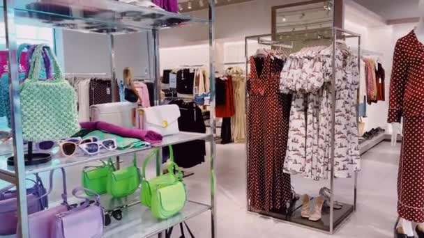 Moda Varejo Compras Variedade Produtos Vestuário Acessórios Loja Roupas Shopping — Vídeo de Stock