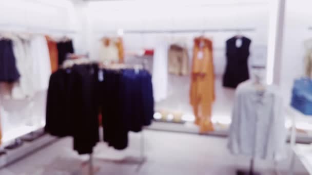 Moda Varejo Loja Vista Interior Borrada Loja Roupas Shopping Luxo — Vídeo de Stock