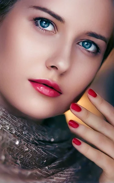 아름다움 립스틱으로 장식된 매니큐어와 립스틱으로 장식된 아름다운 여성의 — 스톡 사진