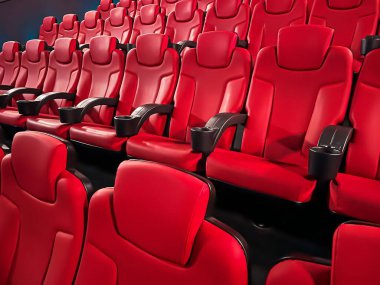 Sinema ve eğlence, televizyon şovu için boş kırmızı sinema koltukları ve film endüstrisi markalaşması
