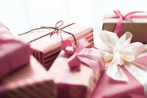 Holiday Gifts Wrapped Luxury Presents Pink Gift Boxes Surprise Present — Stock Photo, Image