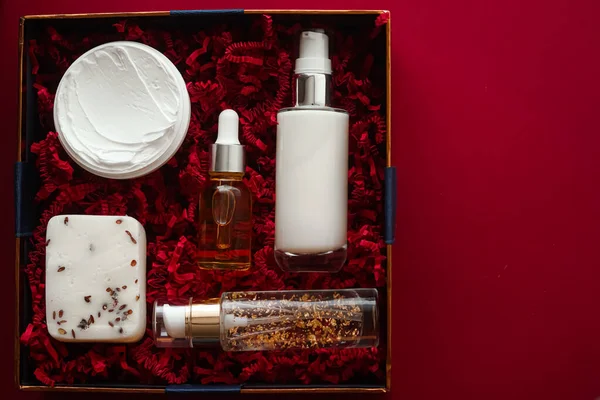 Güzellik Kutusu Abonelik Paketi Lüks Cilt Bakım Ürünleri Spa Kozmetik — Stok fotoğraf