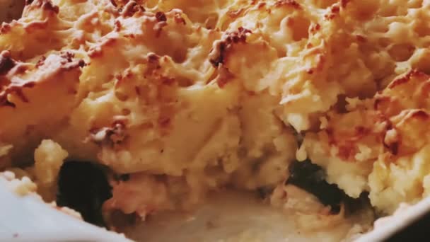 Comfort Food Traditional English Cuisine Oven Baked Fish Pie Homemade — Vídeo de Stock