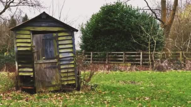 Abandoned Wooden Shed Farmland England United Kingdom Beautiful Nature English — Stock Video