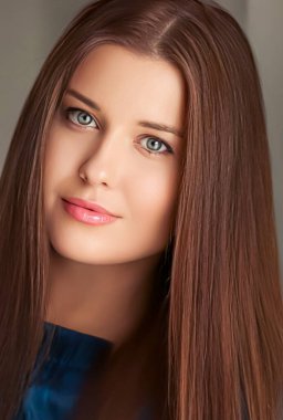 Güzellik ve kadınlık, uzun saç stili ve doğal portresi olan güzel bir kadın.