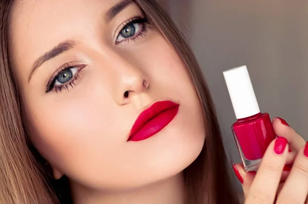 Beauty Product Makeup Cosmetics Face Portrait Beautiful Woman Nail Polish — Fotografia de Stock