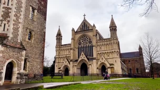 Beautiful Saint Albans Cathedral Hertfordshire England United Kingdom — Stock video