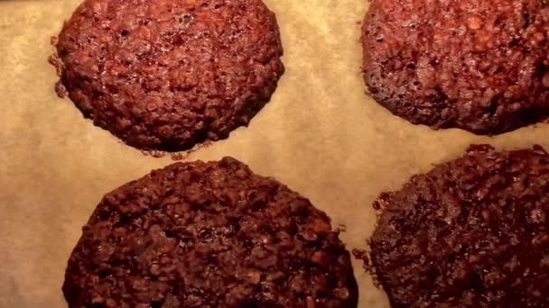 Pieczenie Ciastek Owsianych Słodkiej Czekolady Piekarniku Domowej Roboty Przepis Żywności — Wideo stockowe