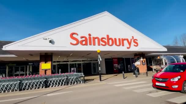Apsley Inglaterra Reino Unido Febrero 2024 Supermercado Sainsburys Apsley Hertfordshire — Vídeos de Stock