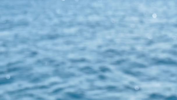 Расслабленный Морской Фон Солнечным Светом Голубым Океаном Летний Отдых Высококачественные — стоковое видео