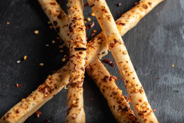 Fasulye taneli Grissini, diğer adıyla grissino, veya daldırma çubukları, genellikle İtalya kökenli kuru ve kuru ekmek çubuklarıdır..