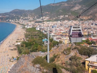 Alanya, Türkiye - 3 Kasım 2022. Şehir kabini, üst görünüm.