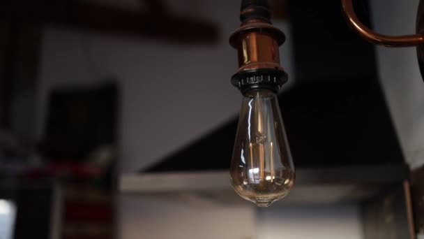 Kontaktlose Led Glühbirnen Die Wie Glühbirnen Edison Stil Der Alten — Stockvideo