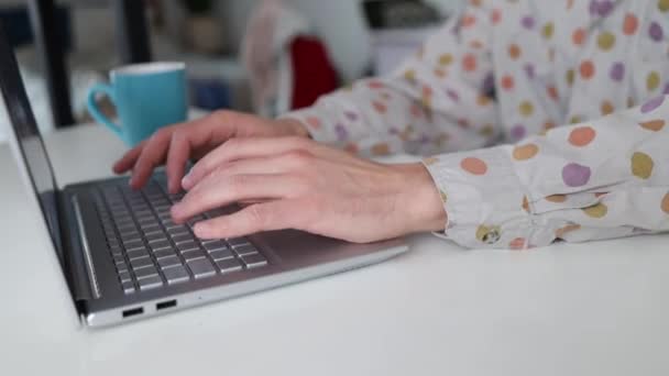 Closeup Hands Business Person Typing Laptop Keyboard Desk Home Office — Vídeo de Stock