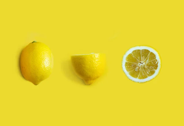Збірка Свіжих Жовтих Лимонів Ізольованих Білому Тлі Набір Декількох Зображень — стокове фото