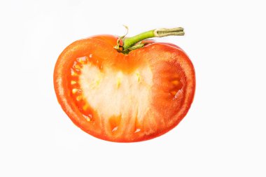 domates üzerinde beyaz izole parçası