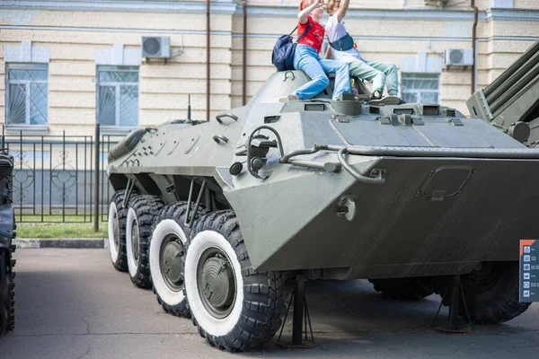 우크라이나 키예프 Kyiv Ukraine May 2023 탱크와 장비가 전시되어 — 스톡 사진