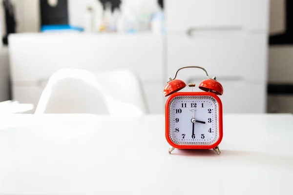 Table Clock Which Put Room Time Management Concept — Stock Photo, Image