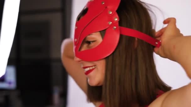 Size Woman Cat Mask Red Lingerie Collar Going Play Adult — Vídeo de Stock
