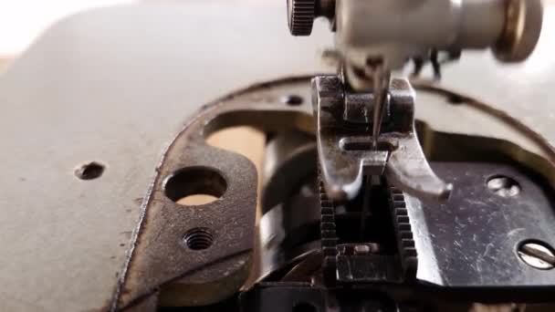 Internal Parts Sewing Machine Way Sewing Machine Works Rotating Bobbin — Stock Video
