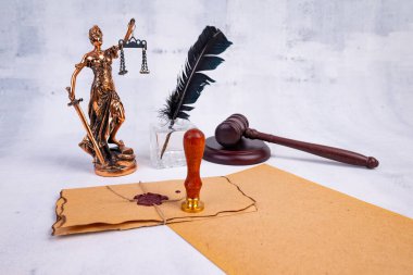 Noter 'in vasiyetnamesi ve son arzusu üzerine halka açık kalem ve mühür. Noter kamu araçları
