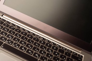 Tula, Rusya - 28 Haziran 2021: Logolu Modern Laptop Zenbook Asus