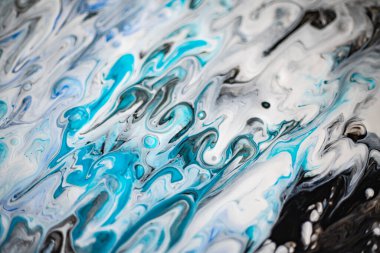 Yaratıcı soyut el boyası arka plan, duvar kağıdı, doku fırça darbeleriyle tuvale akrilik resmin yakın plan bir parçası. Modern sanat. Çağdaş sanat.