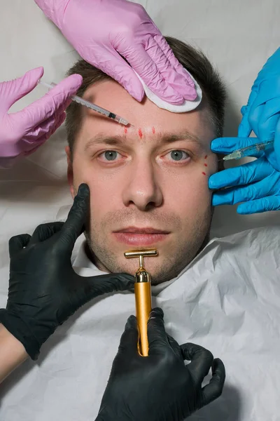 Attractive Man Receiving Skin Treatment Procedures Beauty Face High Quality — Stock Photo, Image
