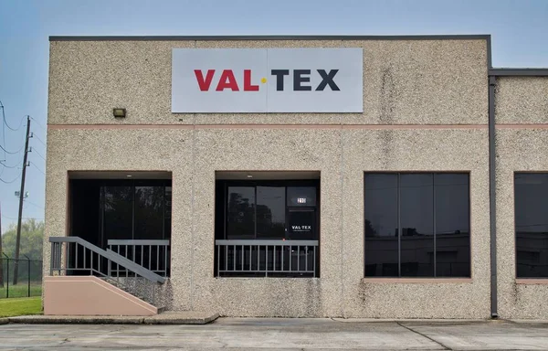 Houston, Texas USA 11-24-2022: Val-Tex ofis dışı, Houston, TX. Endüstriyel kapakçık yağları üreticisi ve dağıtımcısı.