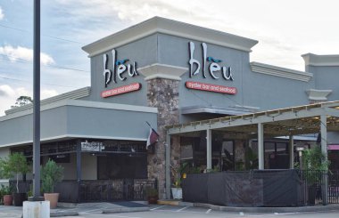 Houston, Teksas ABD 09-24-2023: Bleu Oyster Bar ve TX 'in dışındaki deniz ürünleri restoranı mağazası. Yerel günlük yemek dükkânı..