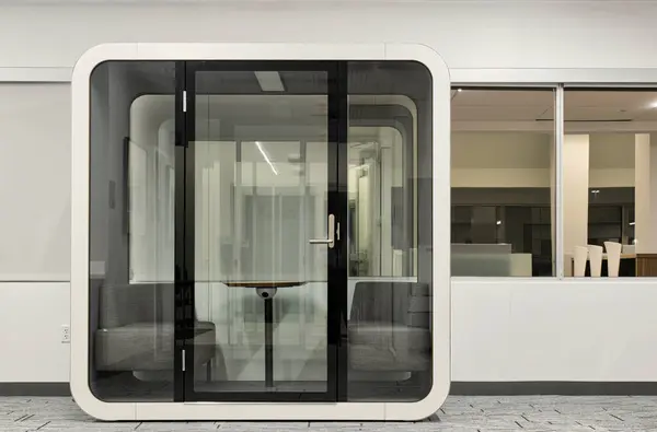 Mobiliario Cabina Privacidad Sentado Vacío Entorno Oficina Espacio Sala Enfoque Imagen de stock