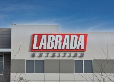 Houston, Teksas ABD 03-02-2025: Labrada Beslenme Şirketi mağaza önü.