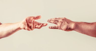 Kurtarma, el hareketlerine yardım etme. Yardım elini kapat. El konseptine yardım etmek, destek olmak. Dostça el sıkışalım..