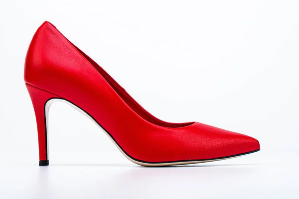 Rode Schoen Voor Vrouwen Schoonheid Mode Concept Modieuze Damesschoenen Geïsoleerd — Stockfoto