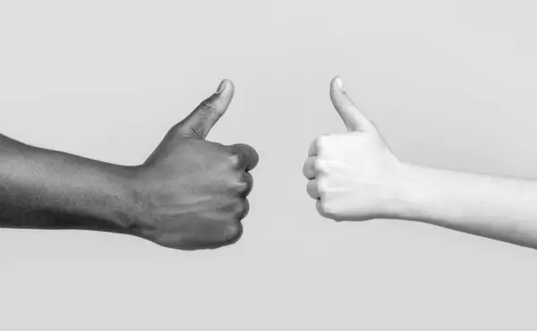 Vrouwelijke Handen Met Duimen Omhoog Zwarte Levens Zijn Belangrijk Steun Stockfoto