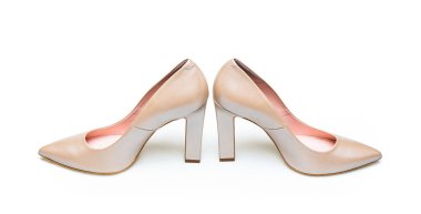 Beyaz arka planda izole edilmiş yüksek topuklu beyaz deri. Beyaz arka planda beyaz topuklu kadın ayakkabıları. Kadınlar için beyaz ayakkabı. Güzellik ve moda konsepti.