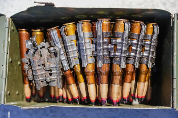 Close Shot Machine Gun Belt Loaded Cartridges Ammo Box —  Fotos de Stock