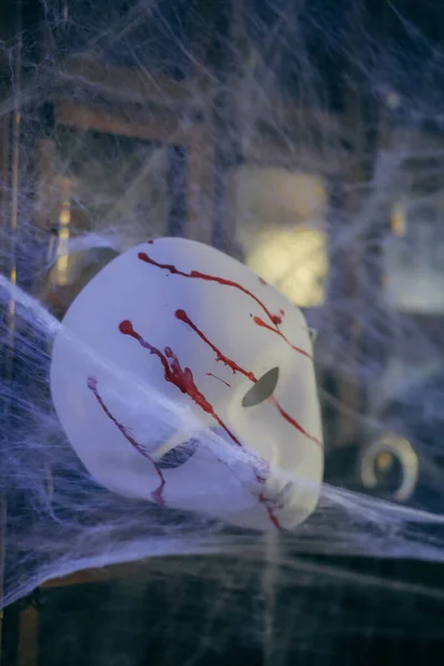 Beyaz Bir Maskenin Renkli Görüntüsü Kanla Boyanmış Örümcekler Örümcekler Cadılar — Stok fotoğraf