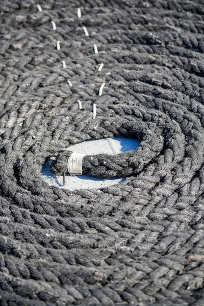 Twisted Gray Rope Boat Deck — Stock Photo, Image