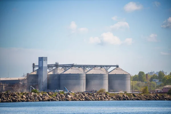 Cereal Warehouse Agro Processing Manufacturing Plant Processing Silver Silos Drying — ストック写真