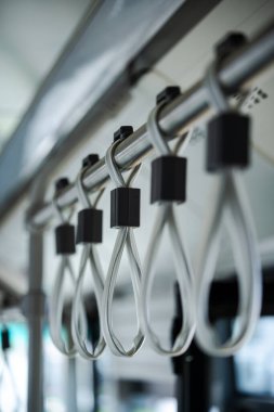 Toplu taşıma araçlarındaki el kameralarını kapat.