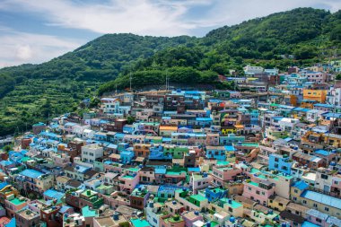 Busan, Güney Kore 'nin geleneksel Gamcheon Evleri. Yüksek kalite fotoğraf