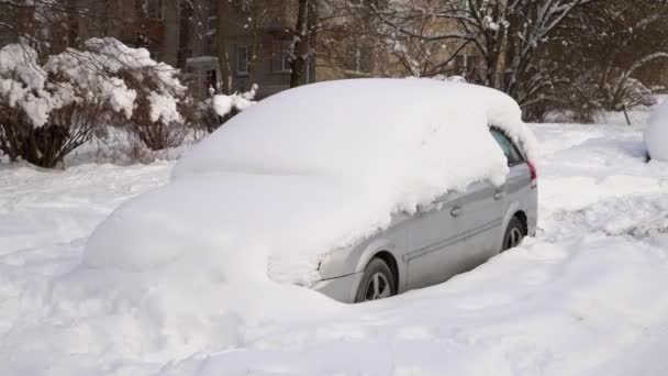 Araba Kalın Kar Örtüsü Altında Fırtına Üstüne Fırtına Araçlar Buzun — Stok video
