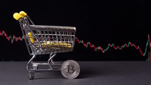 在交易所购买加密货币 建立长期比特币的地位 黑色背景购物车 — 图库视频影像